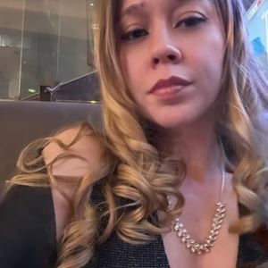 Meet your Posher, Samara